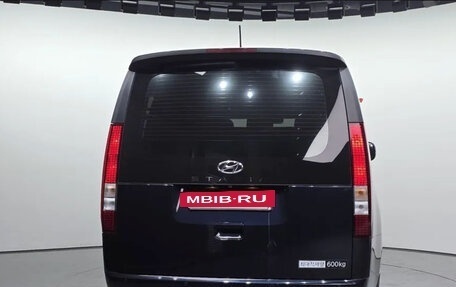 Hyundai Staria, 2024 год, 3 750 000 рублей, 4 фотография