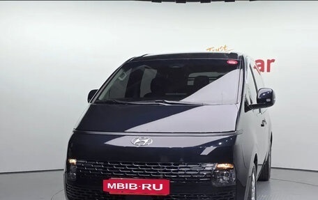 Hyundai Staria, 2024 год, 3 750 000 рублей, 3 фотография