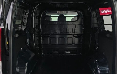 Hyundai Staria, 2024 год, 3 750 000 рублей, 20 фотография