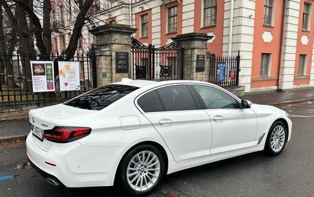 BMW 5 серия, 2021 год, 3 950 000 рублей, 4 фотография