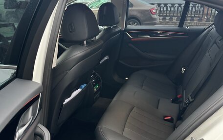 BMW 5 серия, 2021 год, 3 950 000 рублей, 8 фотография