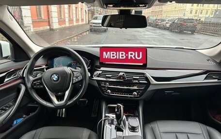 BMW 5 серия, 2021 год, 3 950 000 рублей, 10 фотография