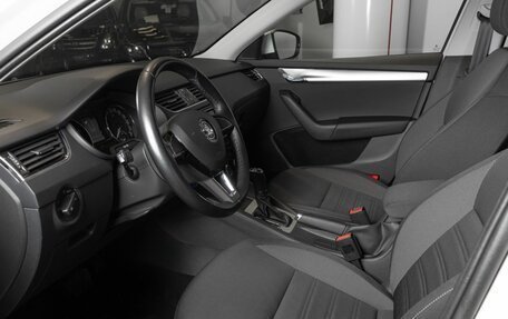 Skoda Octavia, 2020 год, 2 005 100 рублей, 9 фотография