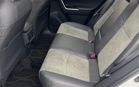 Toyota RAV4, 2025 год, 4 130 000 рублей, 21 фотография