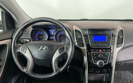 Hyundai i30 II рестайлинг, 2013 год, 1 007 000 рублей, 12 фотография