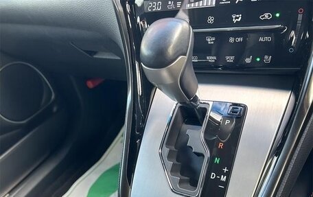 Toyota Harrier, 2019 год, 2 810 000 рублей, 7 фотография