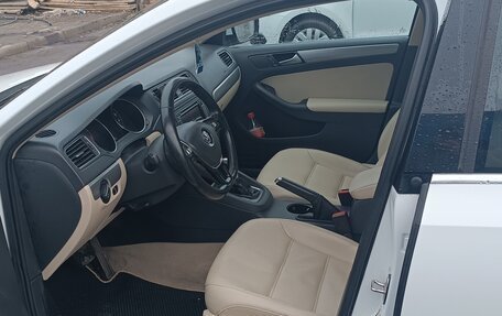Volkswagen Jetta VI, 2015 год, 1 500 000 рублей, 4 фотография