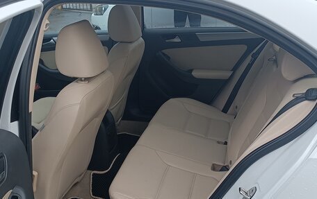 Volkswagen Jetta VI, 2015 год, 1 500 000 рублей, 5 фотография