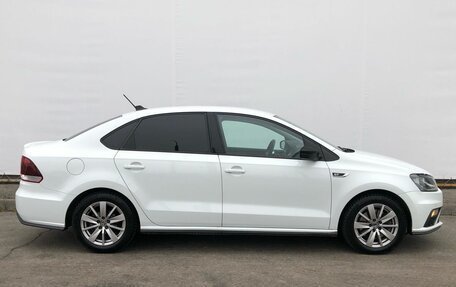 Volkswagen Polo VI (EU Market), 2017 год, 1 080 000 рублей, 6 фотография