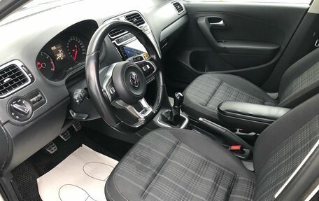 Volkswagen Polo VI (EU Market), 2017 год, 1 080 000 рублей, 9 фотография