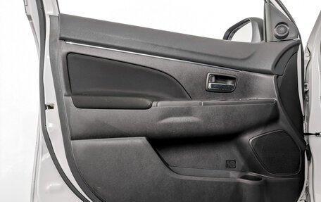 Mitsubishi ASX I рестайлинг, 2014 год, 1 350 000 рублей, 19 фотография