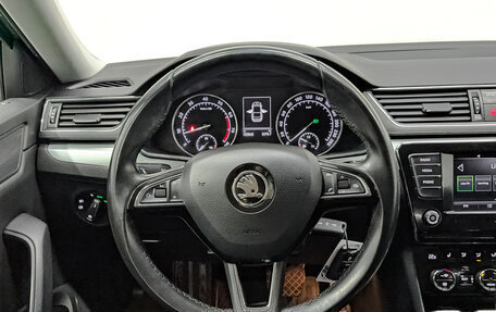 Skoda Superb III рестайлинг, 2018 год, 1 990 000 рублей, 20 фотография