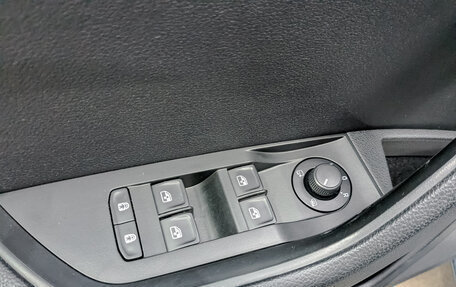 Skoda Superb III рестайлинг, 2018 год, 1 990 000 рублей, 23 фотография