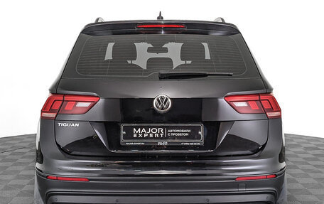 Volkswagen Tiguan II, 2019 год, 2 300 000 рублей, 6 фотография