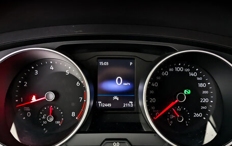 Volkswagen Tiguan II, 2019 год, 2 300 000 рублей, 13 фотография