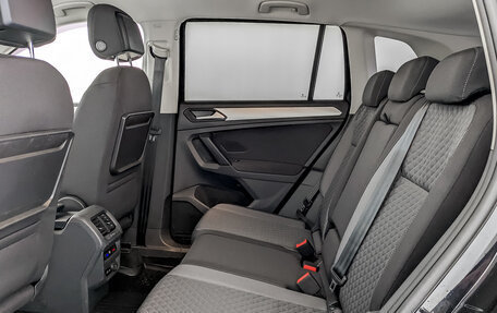 Volkswagen Tiguan II, 2019 год, 2 300 000 рублей, 12 фотография