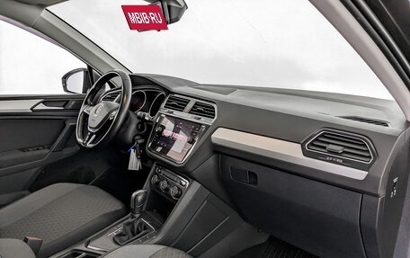 Volkswagen Tiguan II, 2019 год, 2 300 000 рублей, 11 фотография