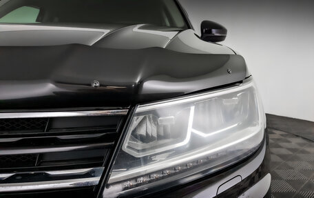 Volkswagen Tiguan II, 2019 год, 2 300 000 рублей, 17 фотография