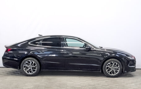 Hyundai Sonata VIII, 2022 год, 2 900 000 рублей, 4 фотография