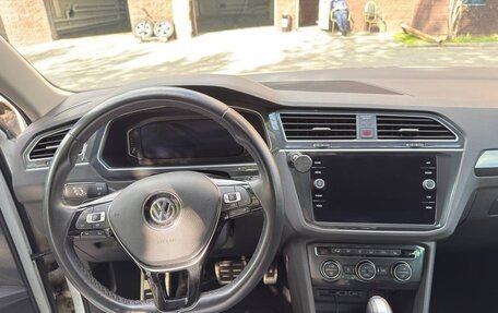 Volkswagen Tiguan II, 2020 год, 2 770 000 рублей, 13 фотография