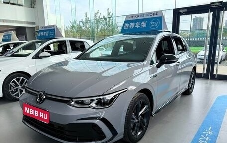 Volkswagen Golf VIII, 2022 год, 1 470 000 рублей, 1 фотография