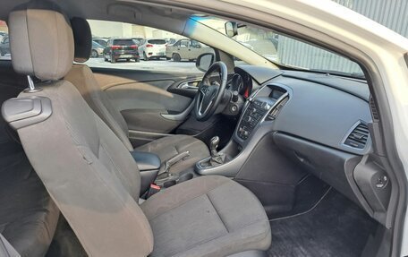 Opel Astra J, 2014 год, 690 000 рублей, 11 фотография