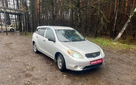 Toyota Matrix, 2005 год, 420 000 рублей, 1 фотография