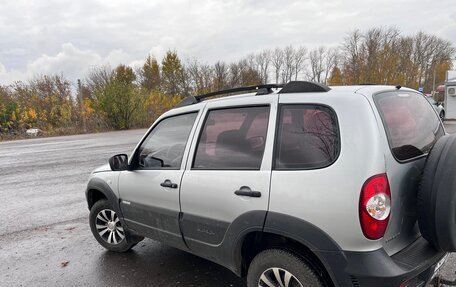 Chevrolet Niva I рестайлинг, 2012 год, 420 000 рублей, 2 фотография
