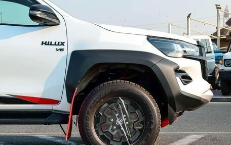 Toyota Hilux VIII, 2025 год, 8 300 000 рублей, 3 фотография