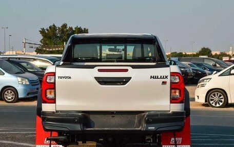 Toyota Hilux VIII, 2025 год, 8 300 000 рублей, 16 фотография