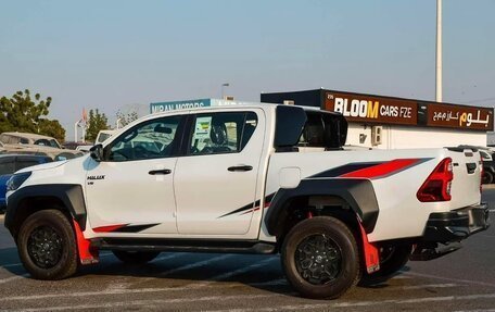 Toyota Hilux VIII, 2025 год, 8 300 000 рублей, 17 фотография