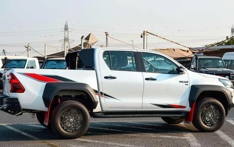 Toyota Hilux VIII, 2025 год, 8 300 000 рублей, 18 фотография