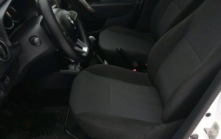 Renault Logan II, 2020 год, 735 000 рублей, 6 фотография