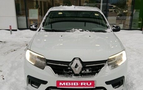 Renault Logan II, 2020 год, 735 000 рублей, 3 фотография