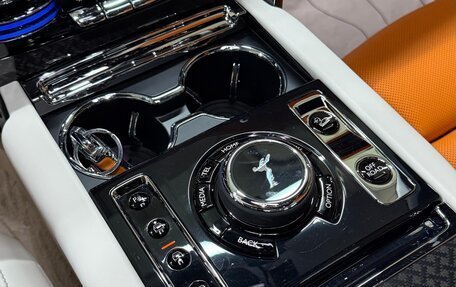 Rolls-Royce Cullinan, 2025 год, 69 700 000 рублей, 9 фотография