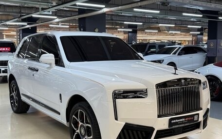 Rolls-Royce Cullinan, 2025 год, 69 700 000 рублей, 3 фотография