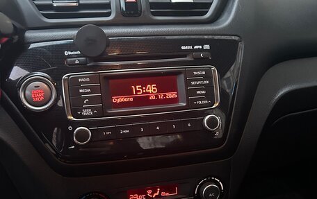 KIA Rio III рестайлинг, 2015 год, 850 000 рублей, 5 фотография