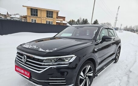 Volkswagen Touareg III, 2021 год, 6 500 000 рублей, 3 фотография