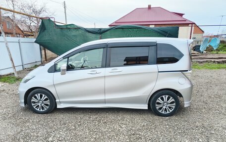 Honda Freed I, 2012 год, 1 350 000 рублей, 3 фотография