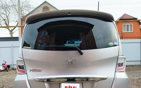 Honda Freed I, 2012 год, 1 350 000 рублей, 5 фотография