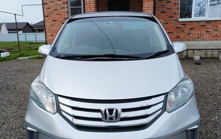 Honda Freed I, 2012 год, 1 350 000 рублей, 2 фотография