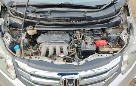 Honda Freed I, 2012 год, 1 350 000 рублей, 21 фотография