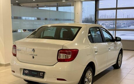 Renault Logan II, 2018 год, 797 000 рублей, 6 фотография