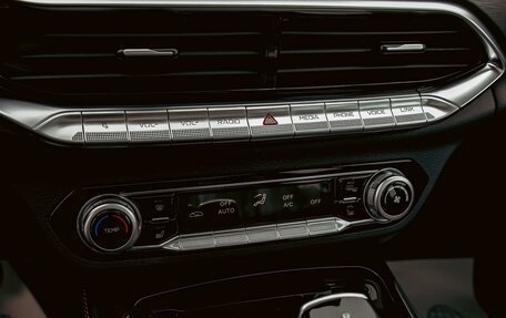 FAW Bestune T77, 2024 год, 1 895 000 рублей, 15 фотография