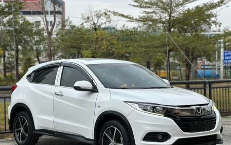 Honda Vezel, 2022 год, 1 400 000 рублей, 3 фотография
