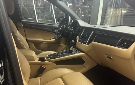 Porsche Macan I рестайлинг, 2018 год, 4 500 000 рублей, 3 фотография