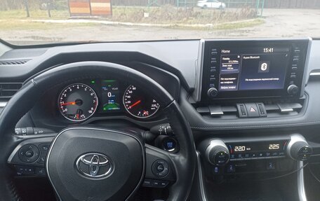 Toyota RAV4, 2021 год, 2 800 000 рублей, 7 фотография