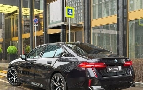 BMW 5 серия, 2024 год, 8 065 000 рублей, 4 фотография