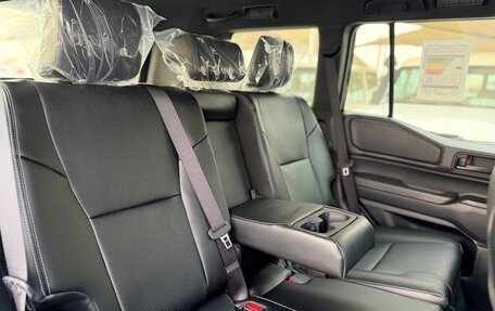 Toyota Land Cruiser Prado, 2025 год, 8 199 000 рублей, 12 фотография