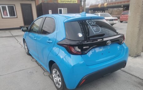 Toyota Yaris, 2020 год, 1 300 000 рублей, 11 фотография